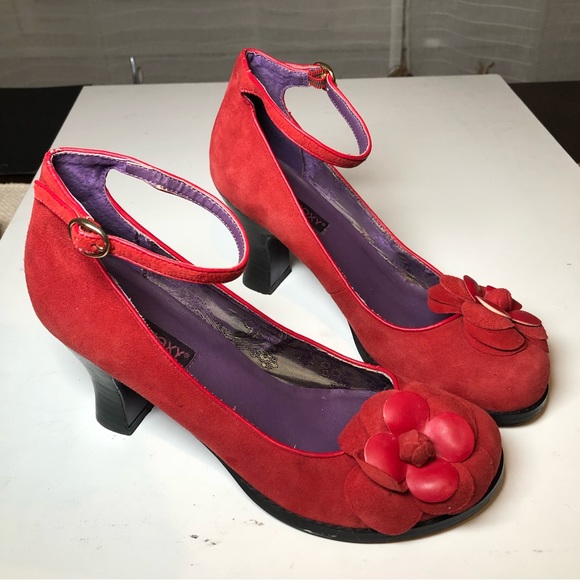 Mojo Moxy Suede Heels 👠 - Picture 1 of 4